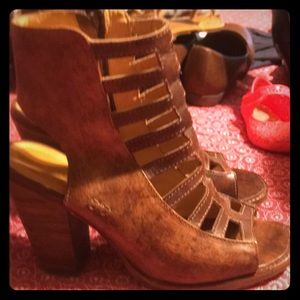 PRECIOUS BEDSTU DRESS SANDALS